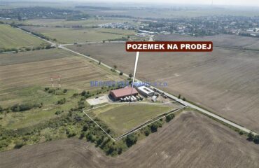 Pozemek ke komerční zástavbě, Bašť, prodej