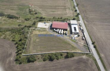 Pozemek ke komerční zástavbě, Bašť, prodej