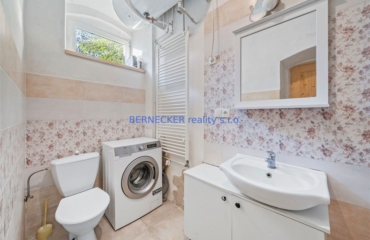 Fara, Babice, prodej