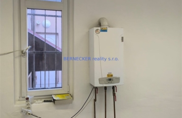 Prodejna v centru města, Hradec Králové, nájem