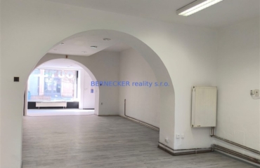 Prodejna v centru města, Hradec Králové, nájem