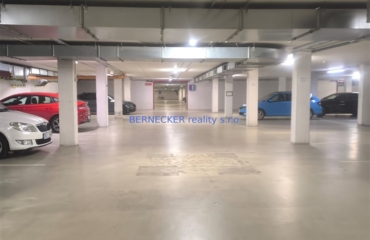 Garážové stání, Hradec Králové, prodej