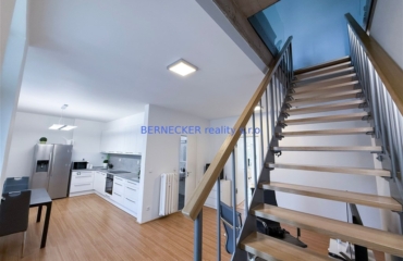 Komerční kancelářské prostory, Hradec Králové, nájem