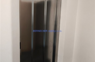 Komerční objekt, prodej, Hradec Králové