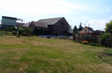 Pozemek se stavbou, Smiřice, prodej